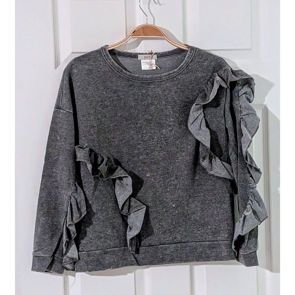 Poof! Distressed Gray‎ Ruffle Sweatshirt Long Sleeve Top Womens Size L NWT